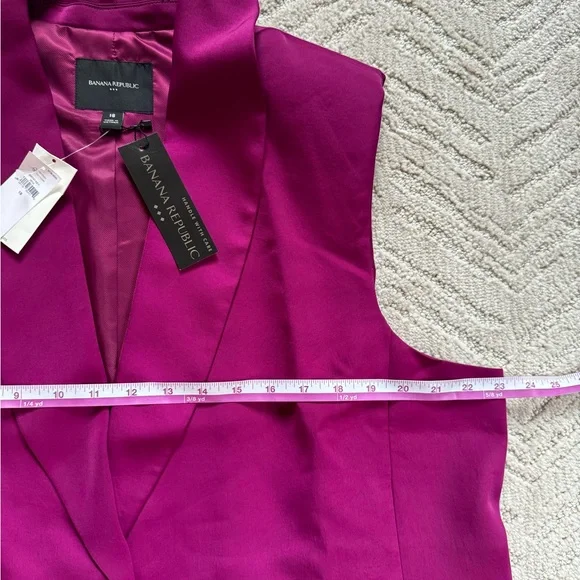 Banana Republic size 18 Sleeveless Belted Vest NWT - Picture 8 of 8